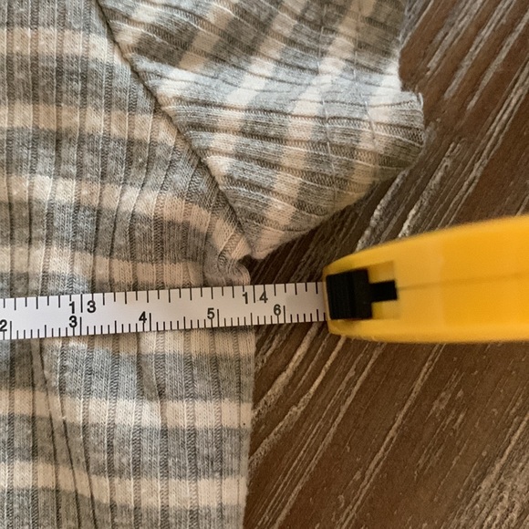 Dress - Picture 3 of 5